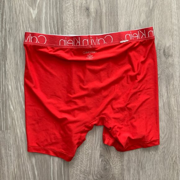 Calvin Klein Compression Short - Picture 5 of 7